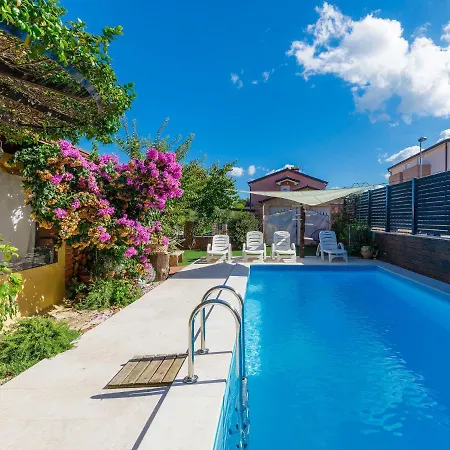 Fontana-1 By Interhome *