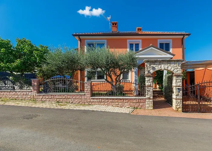 Fontana-1 By Interhome